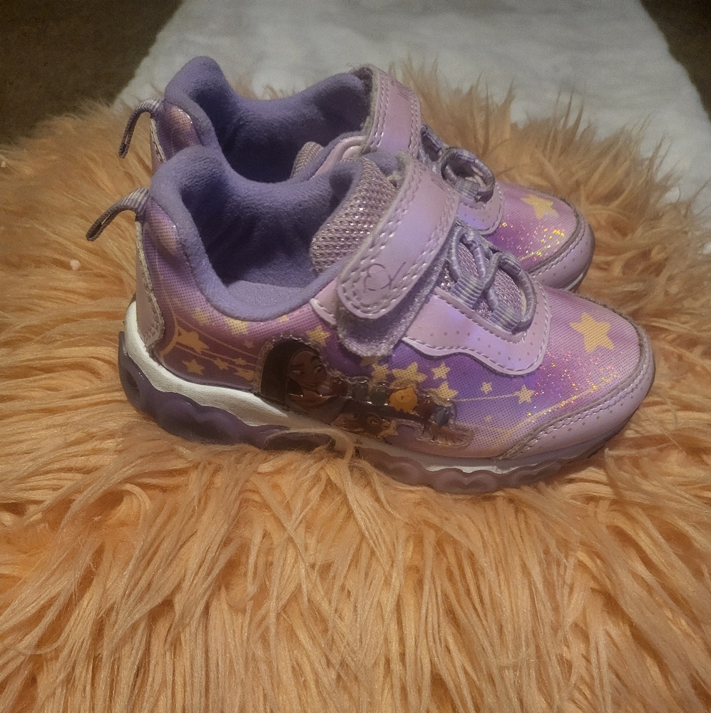 Disney Wish Lighted Low Top Shoe
